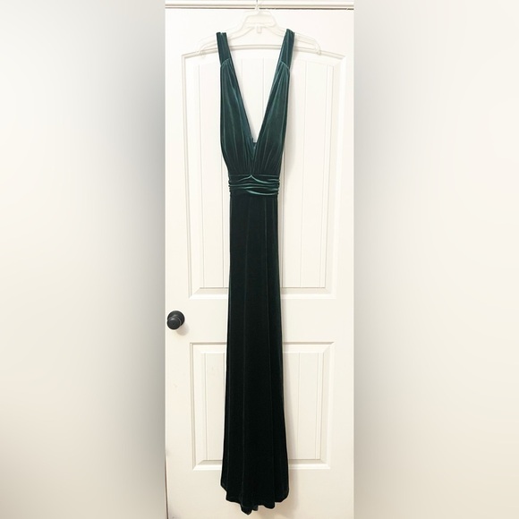 Revelry Dylan Velvet Dress Emerald - Picture 6 of 12